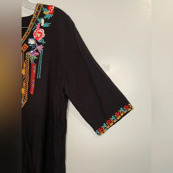 Embroidered Colorful Bold Floral Women's Blouse Shirt Black V-Neck Southwestern - Picture 12 of 16